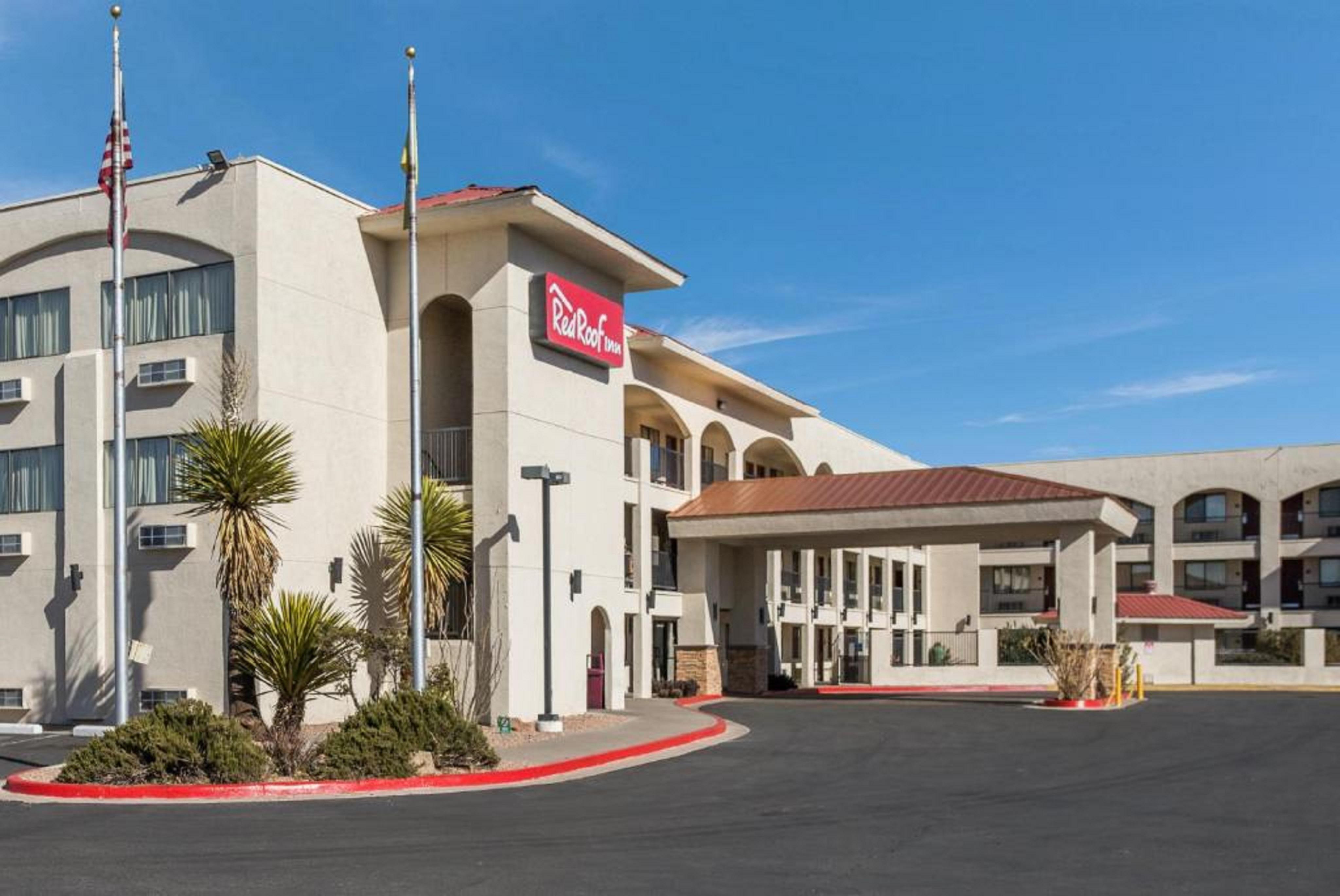 Red Roof - Midtown Motel 2*
